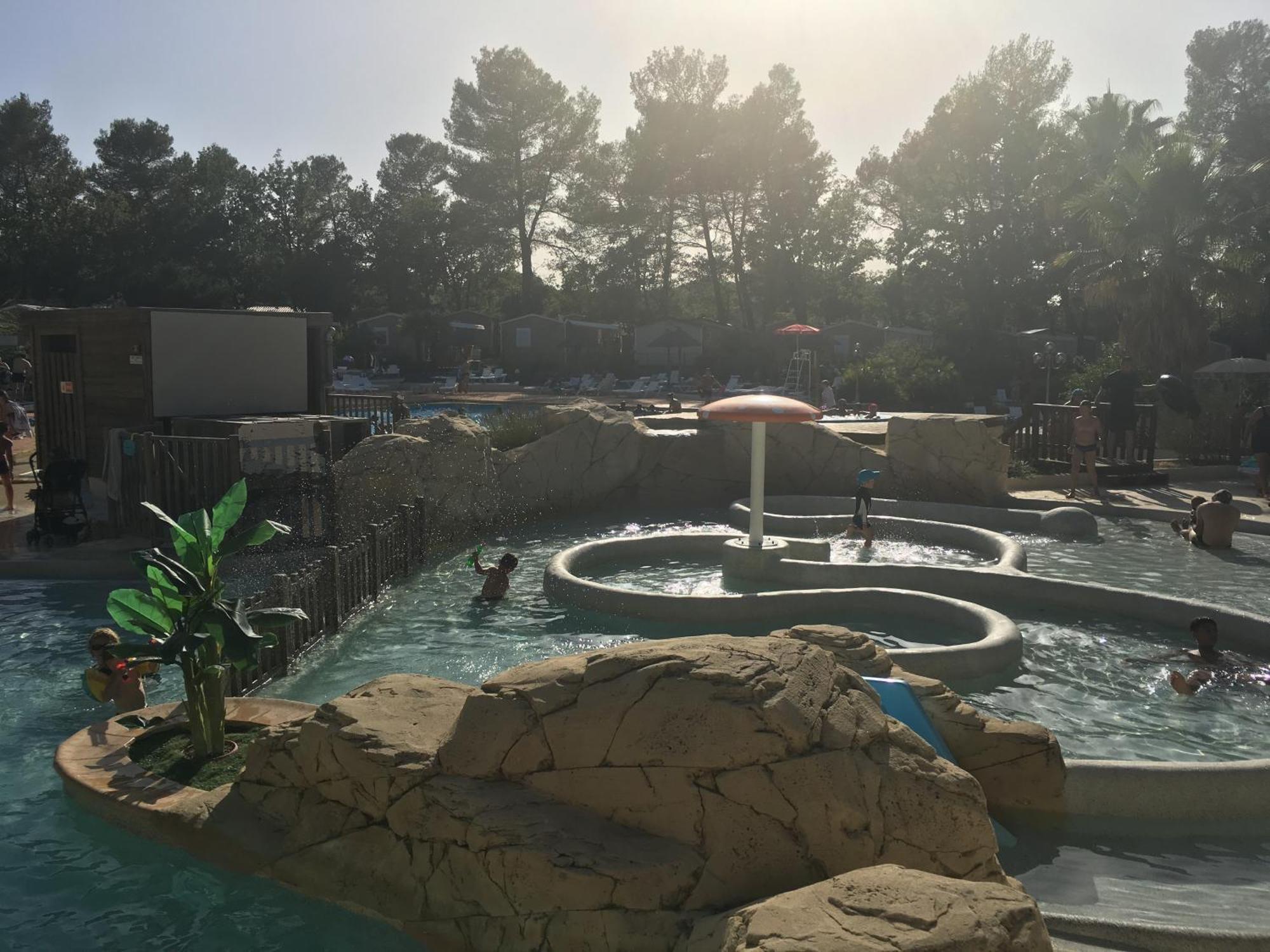 Hotel Domaine De La Sainte Baume Nans-les-Pins Esterno foto